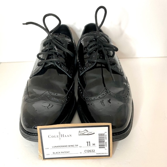 COLE HAAN Lunargrand Black Patent Wing Tip Oxford - Picture 8 of 8